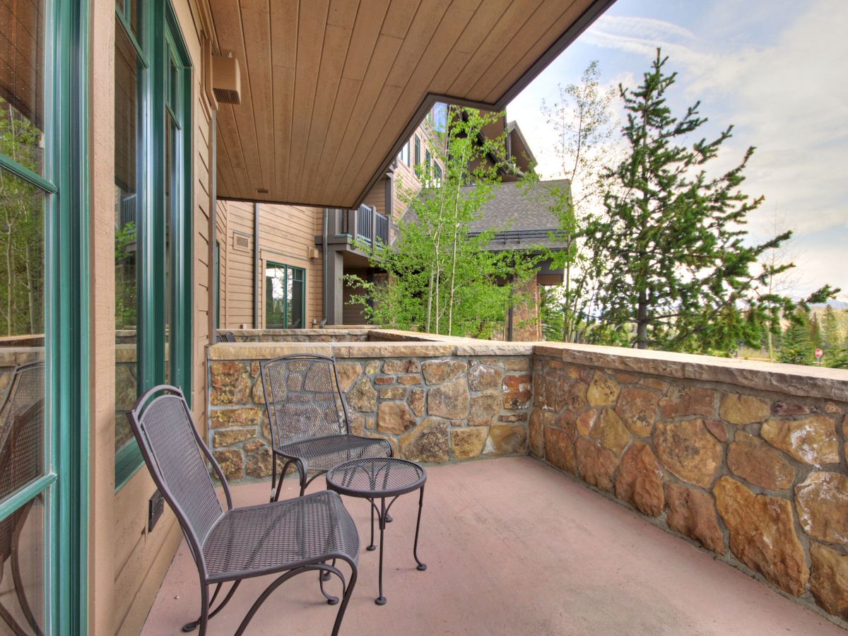 Crystal Peak Lodge